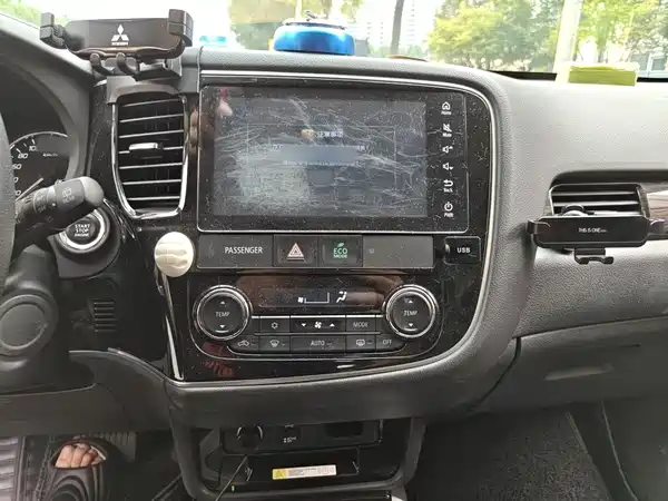 Mitsubishi Outlander 2019