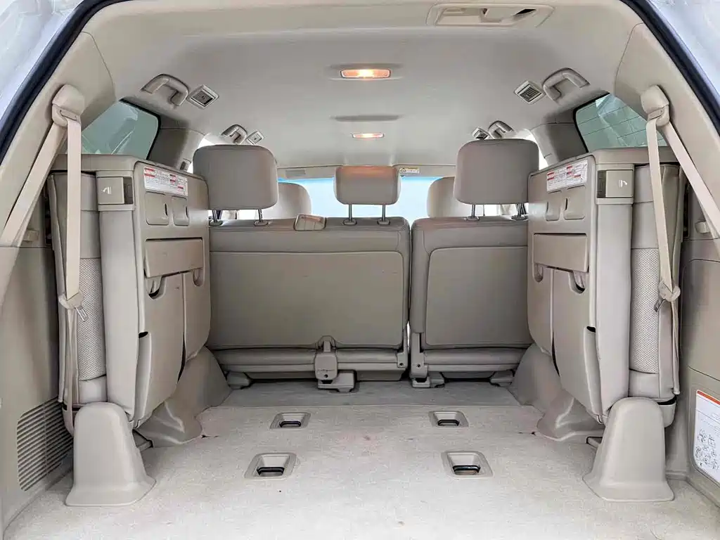 Toyota Land Cruiser 2020 — фото 18
