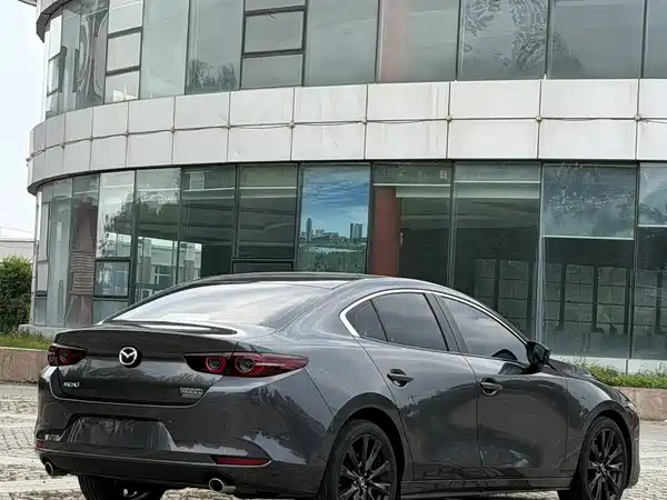 Mazda 3 Axela 2023