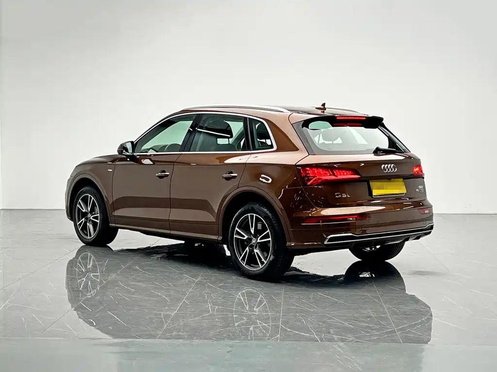 Audi Q5L 2019 — фото 4