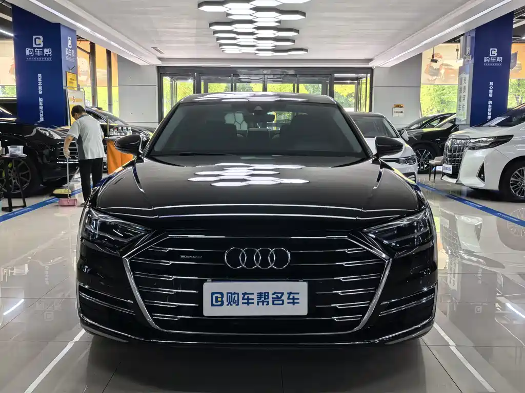 Audi A8 2022