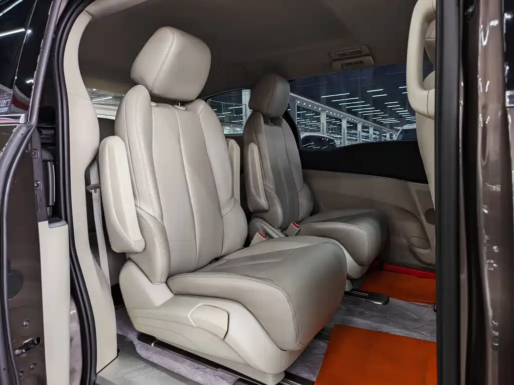 Buick GL8 2023