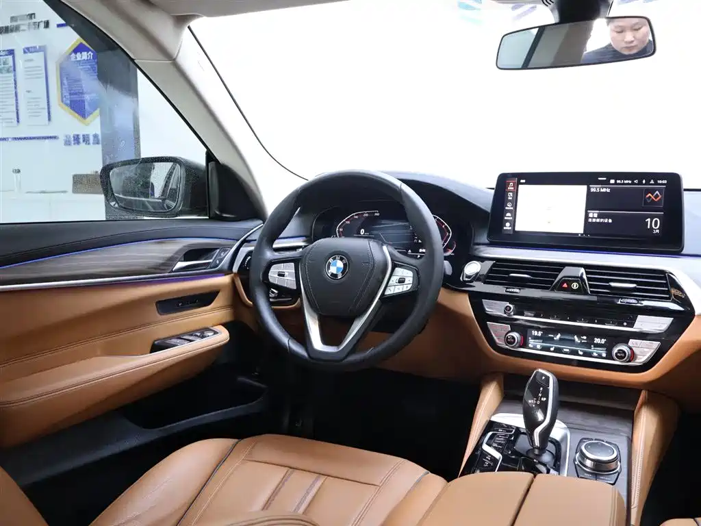 BMW 6 Series GT 2022 — фото 14