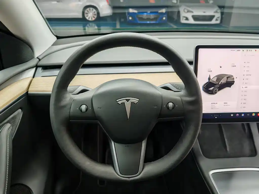 Tesla Model Y 2021 — фото 22