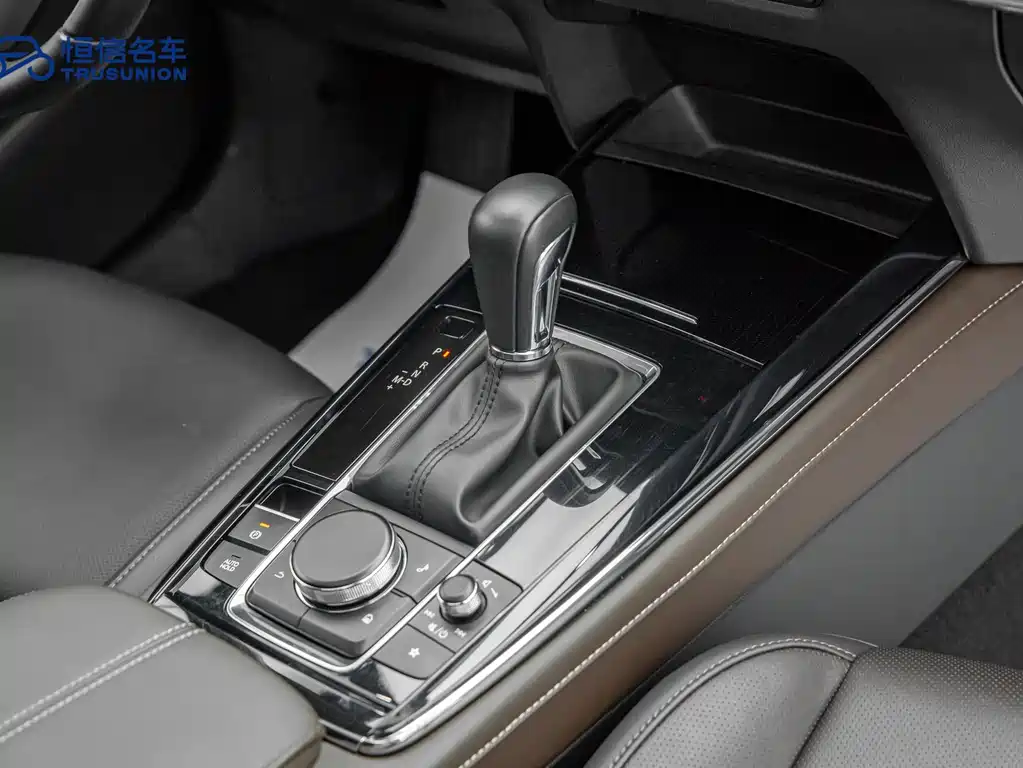 Mazda CX-30 2025 — фото 18