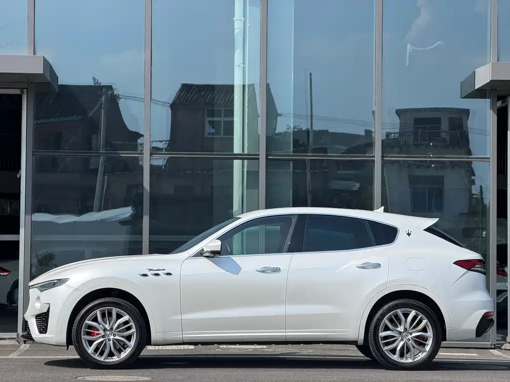 Maserati Levante 2021 — фото 3