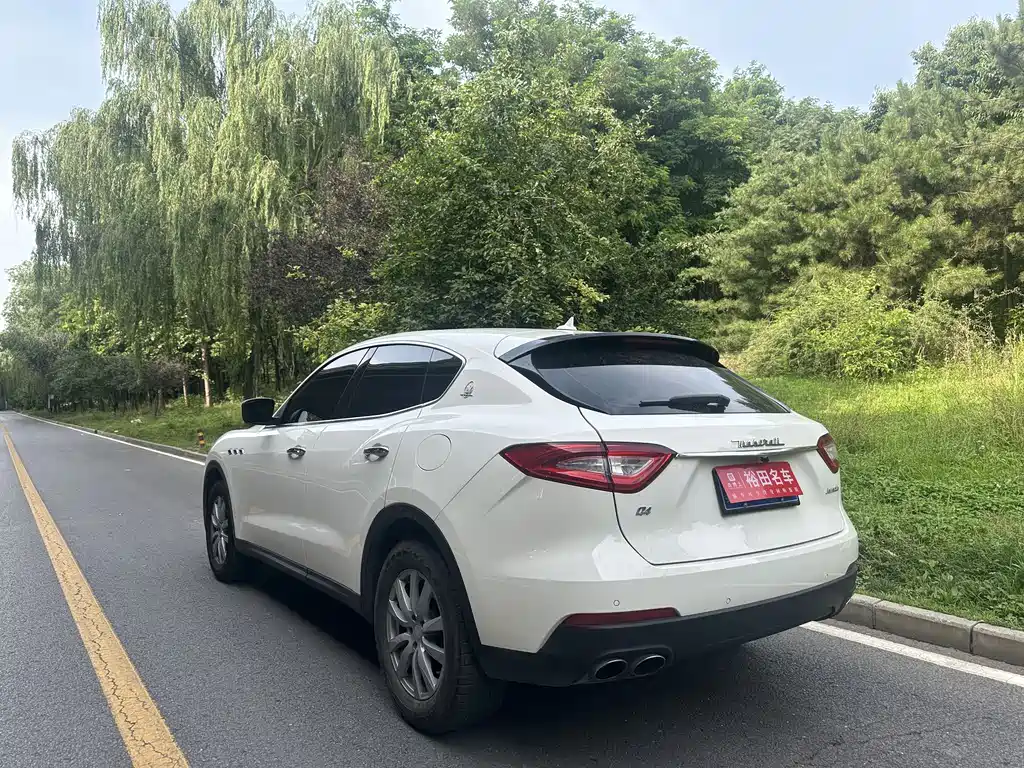Maserati Levante 2018 — фото 3