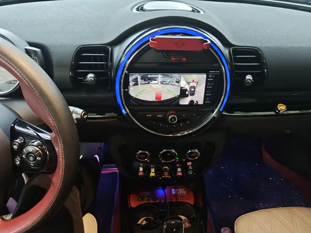 MINI Clubman 2020 — фото 13