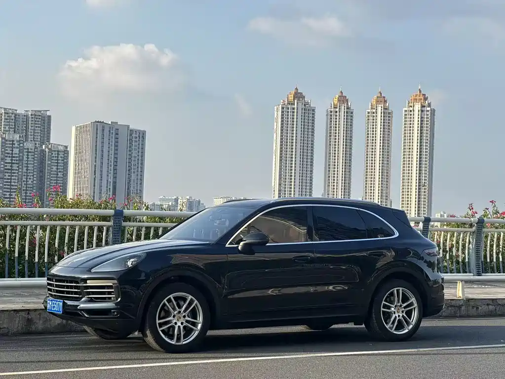 Porsche Cayenne 2018 — фото 6
