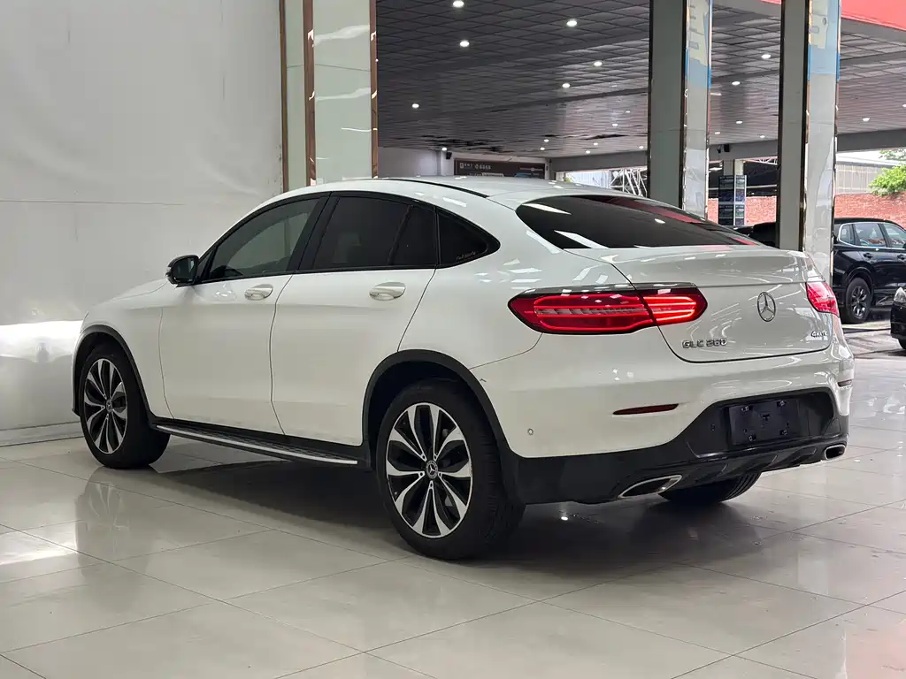 Mercedes-Benz GLC Coupe 2017 — фото 18