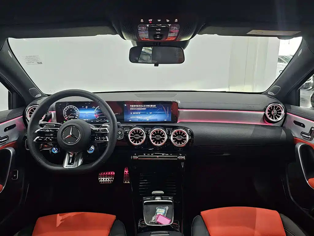 Mercedes-Benz A-Class AMG 2025 — фото 7
