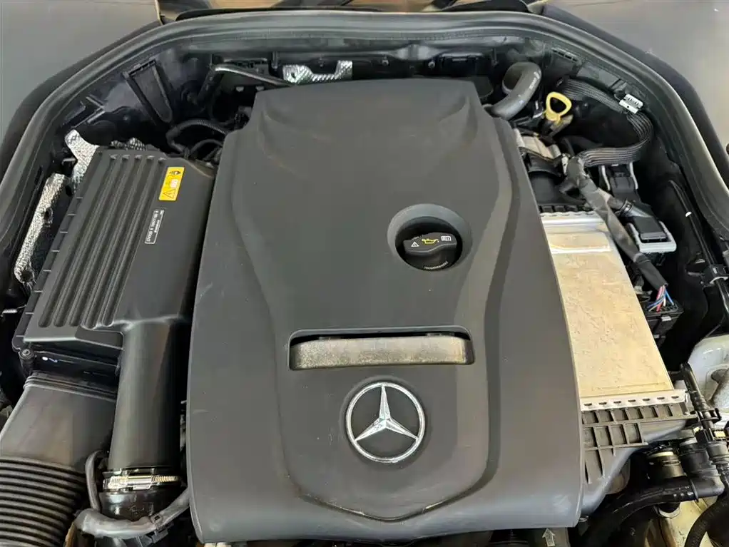 Mercedes-Benz E-Class 2018 — фото 16
