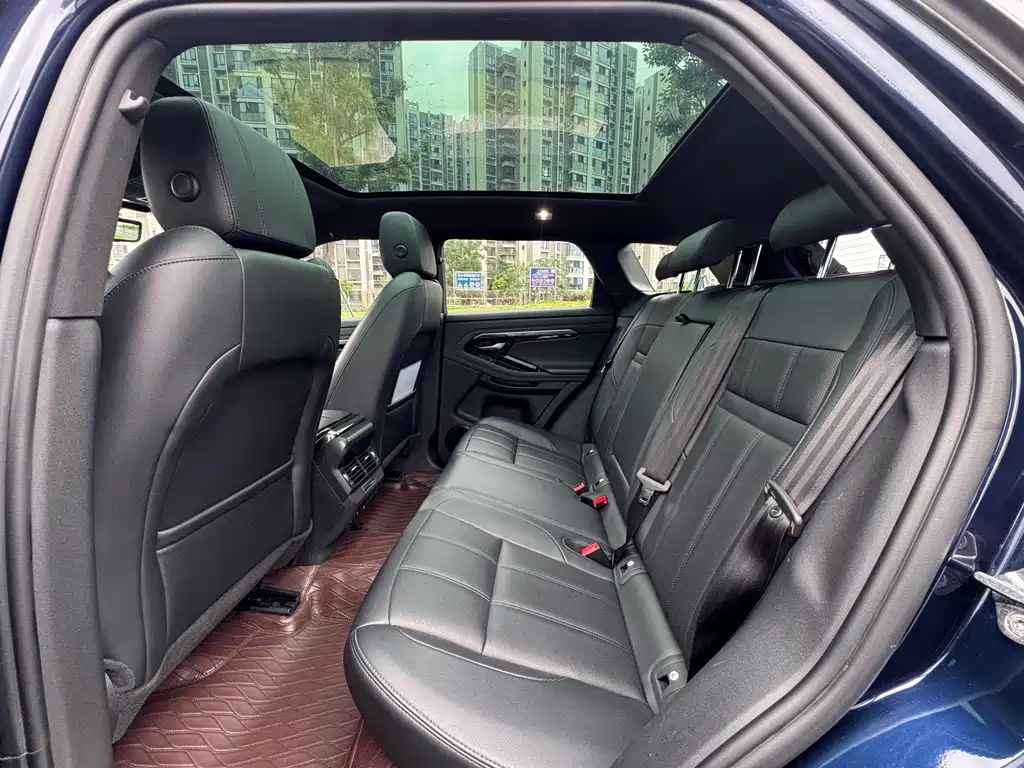 Land Rover Evoque 2020 — фото 10