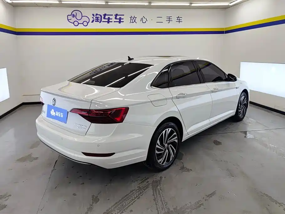 Volkswagen Sagitar 2022