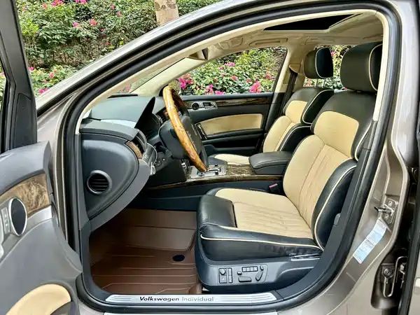 Volkswagen Phaeton 2009