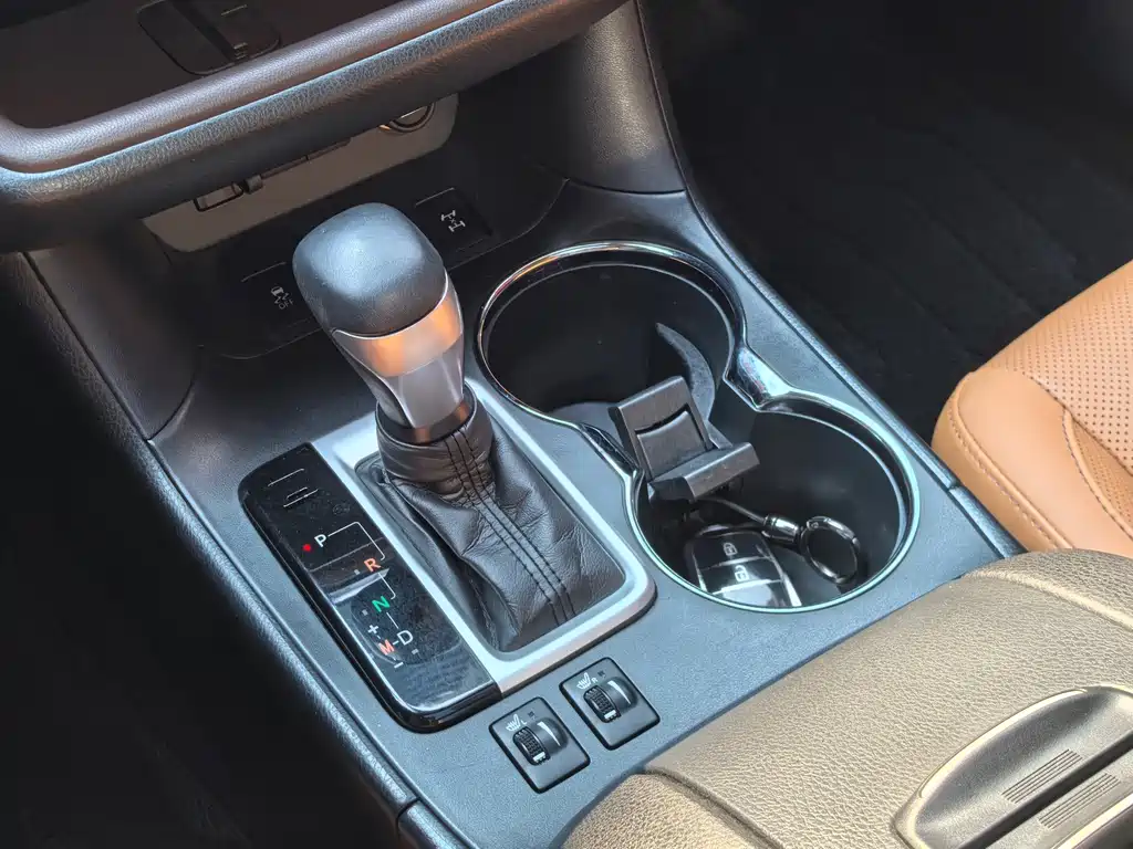 Toyota Highlander 2020 — фото 13