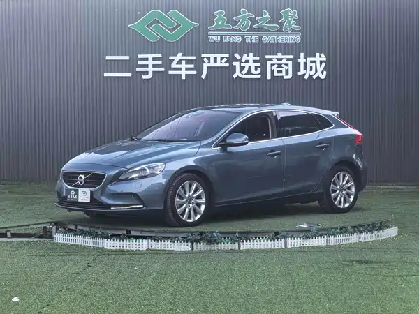 Volvo V40 2013