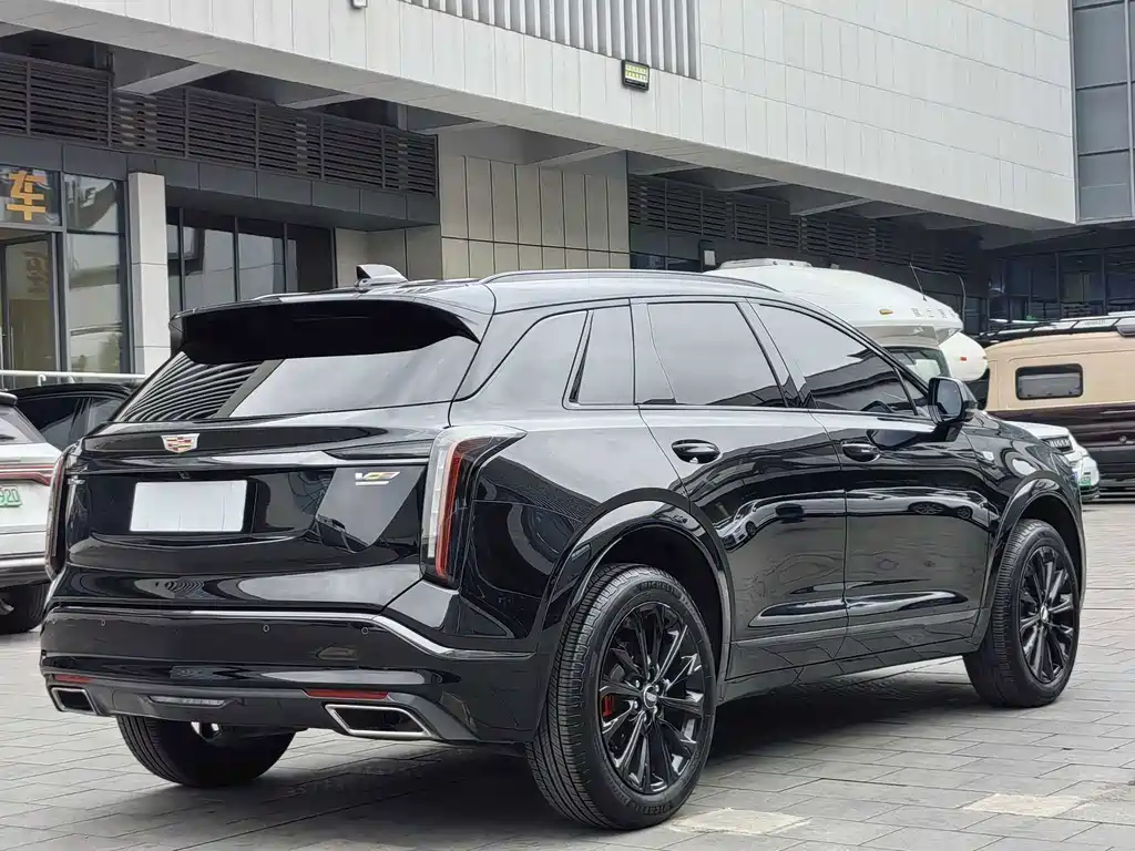 Cadillac XT5 2025 — фото 17