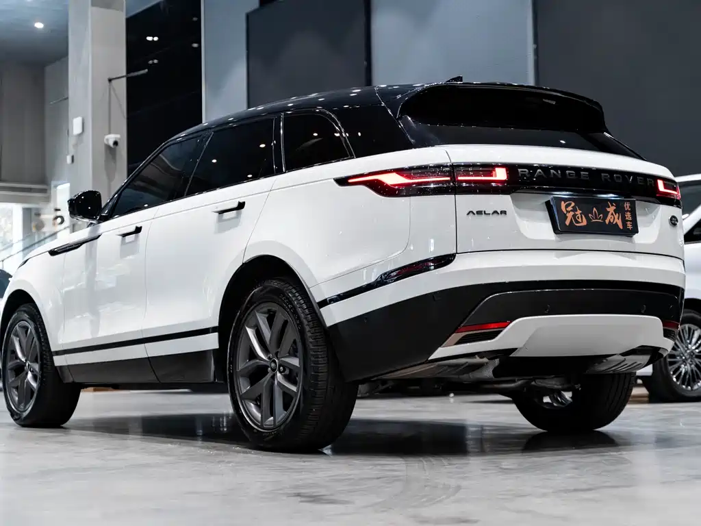 Land Rover Velar 2024 — фото 5