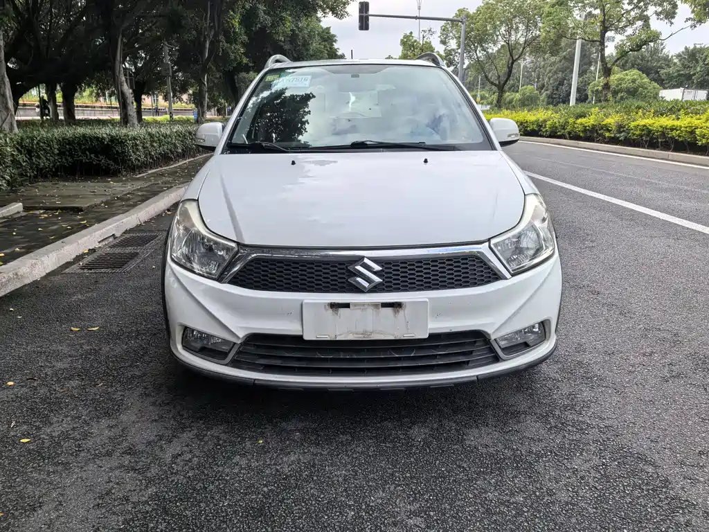 Suzuki SX4 2014 — фото 2