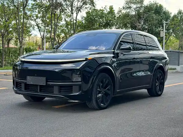 Li Auto L8 2023