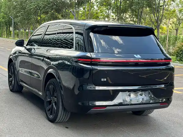 Li Auto L8 2023