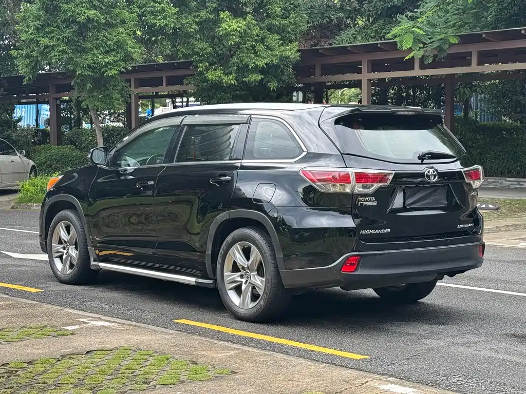Toyota Highlander 2017 — фото 4