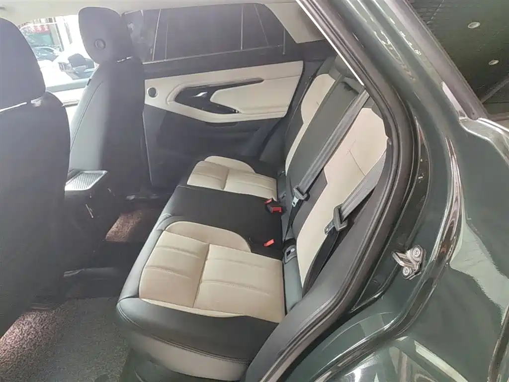 Land Rover Evoque 2022 — фото 17