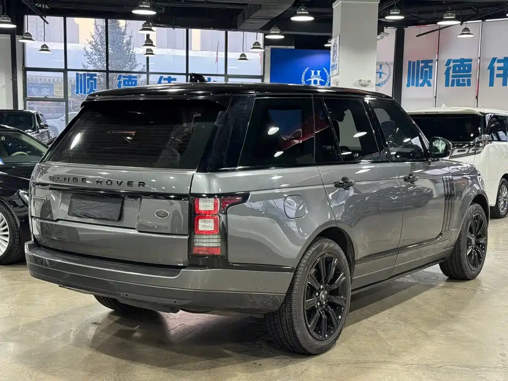 Land Rover Range Rover 2018 — фото 3
