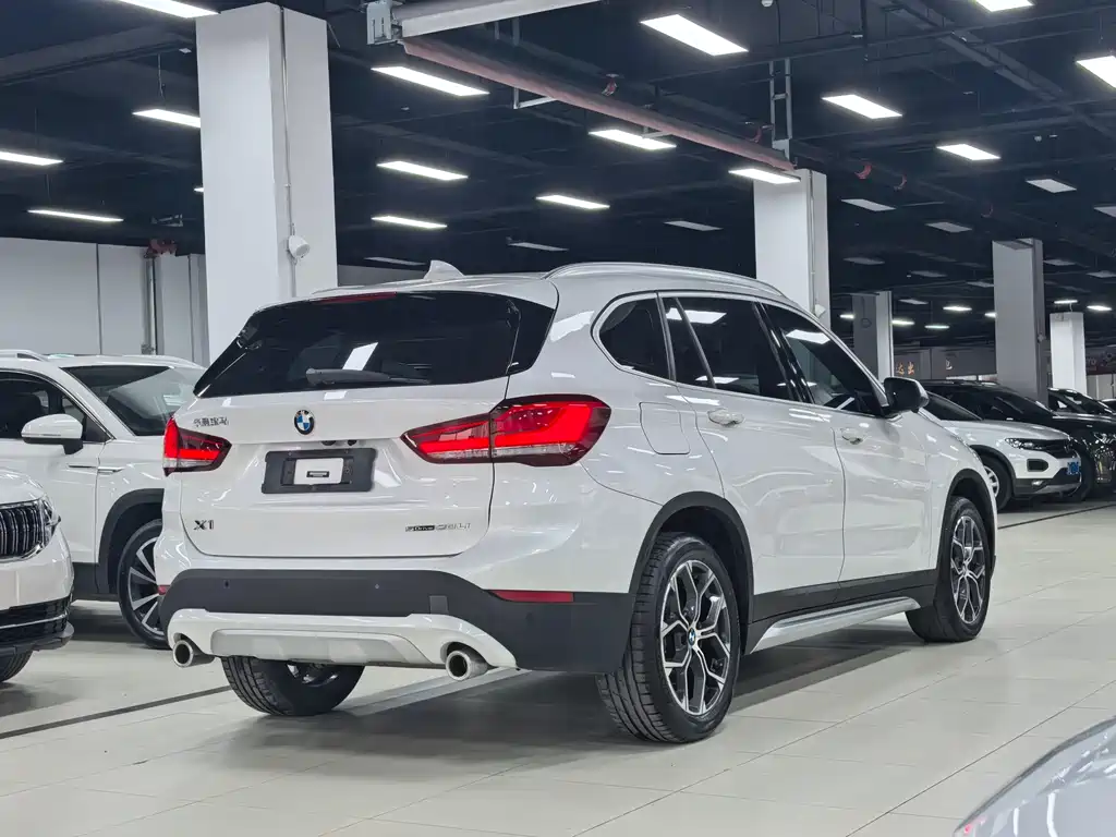 BMW X1 2022 — фото 25