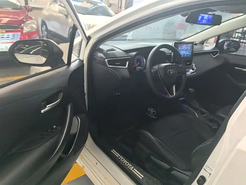 Toyota Corolla 2019 — фото 16