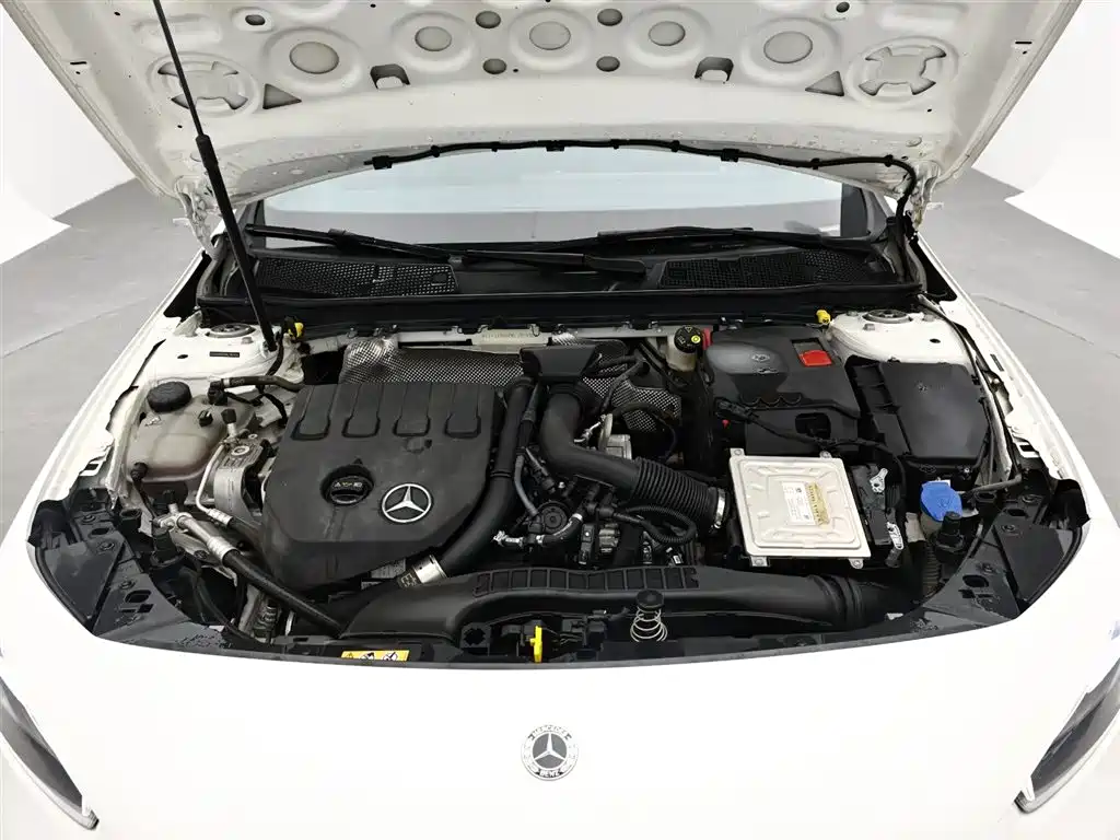 Mercedes-Benz A-Class 2021 — фото 17