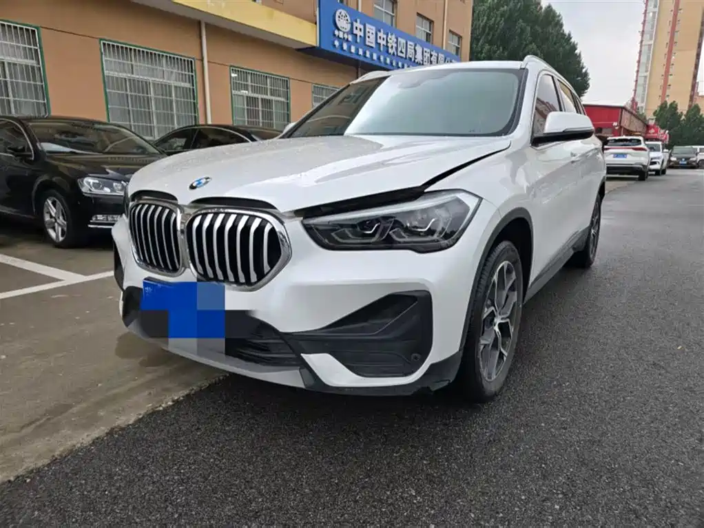 BMW X1 2023 — фото 1