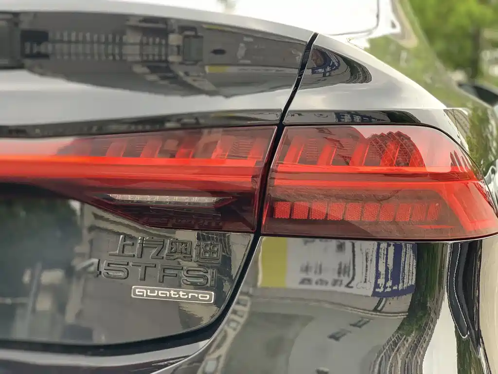 Audi A7L 2023 — фото 9