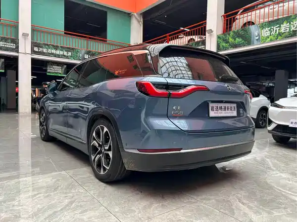 NIO ES8 2020