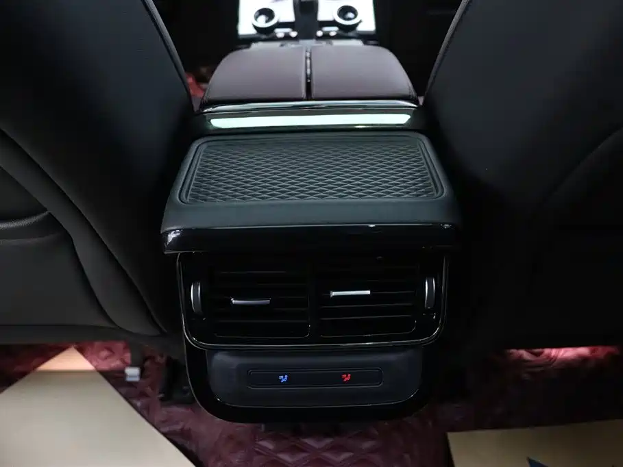 Land Rover Evoque 2022 — фото 21