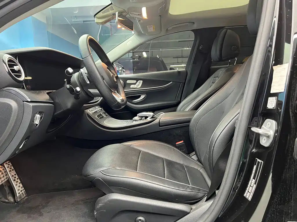 Mercedes-Benz E-Class 2018 — фото 11