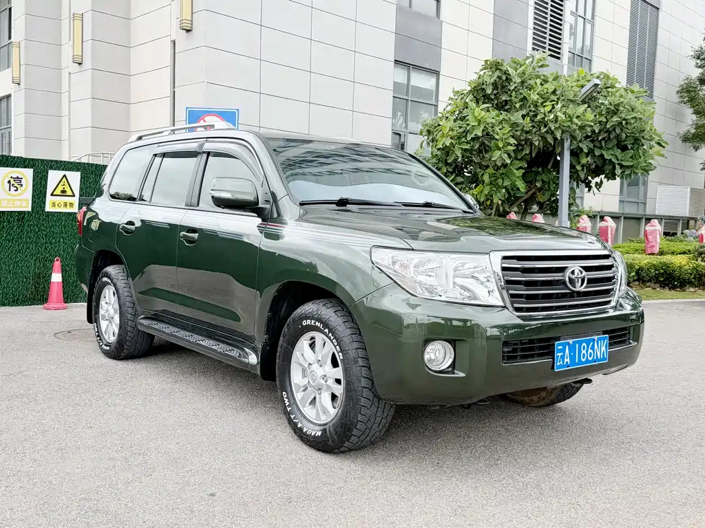 Toyota Land Cruiser 2014
