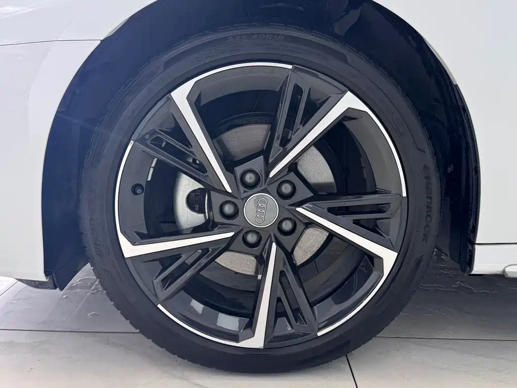 Audi A3 2021 — фото 18