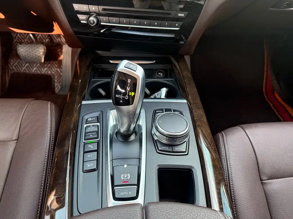 BMW X5 2018 — фото 13