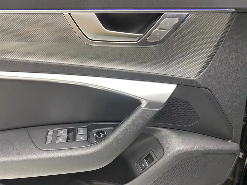 Audi A6L 2023 — фото 24