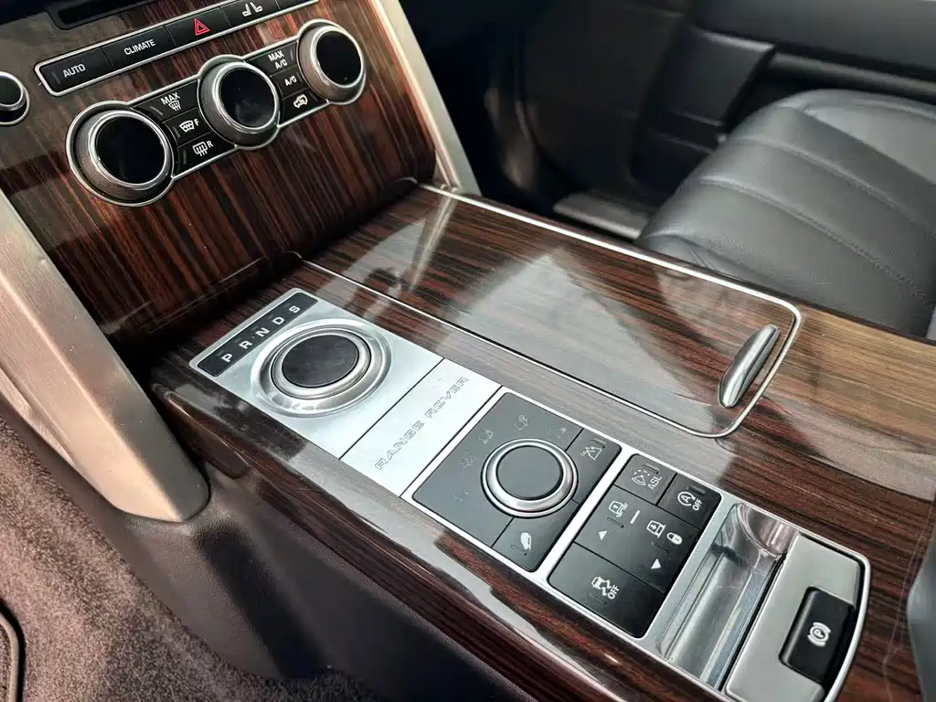 Land Rover Range Rover 2015 — фото 14