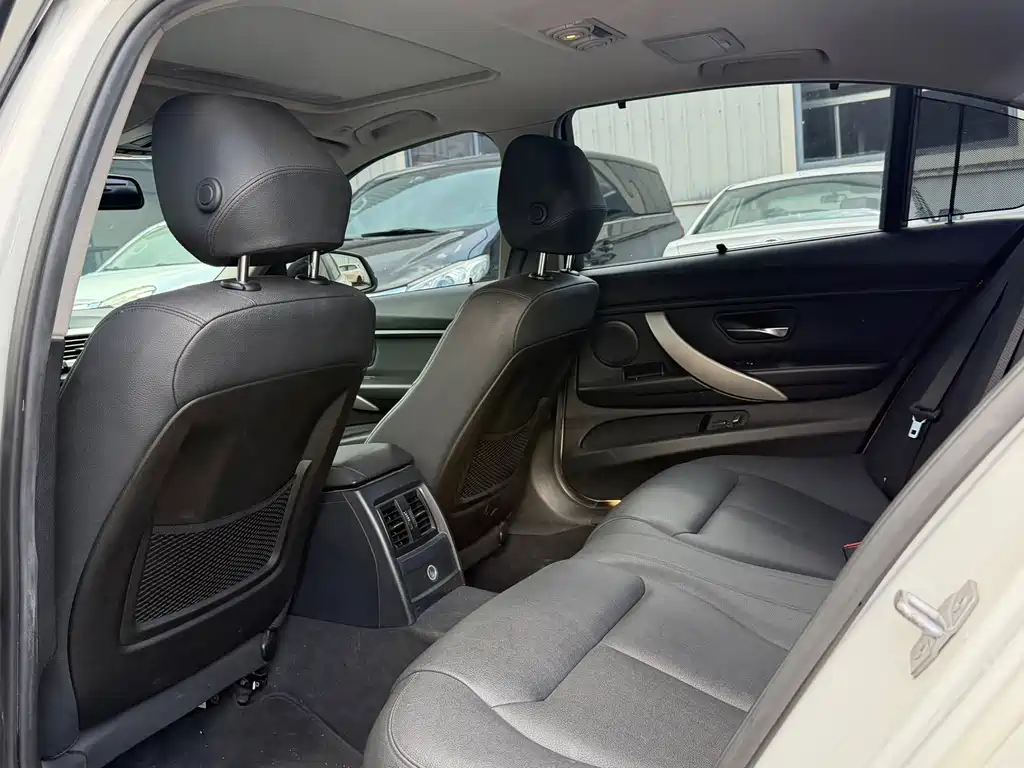 BMW 3 Series 2016