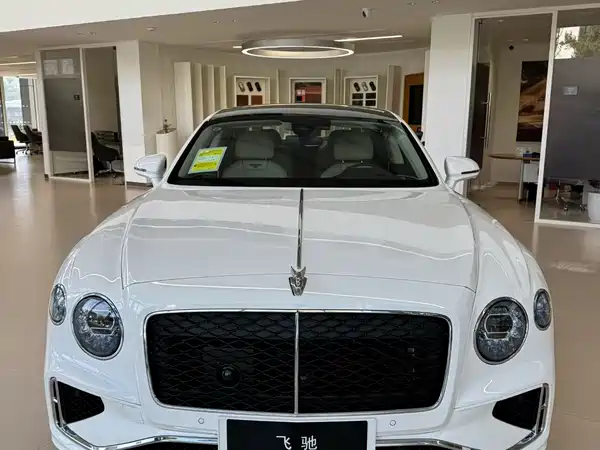 Bentley Flying Spur Plug-In Hybrid 2026