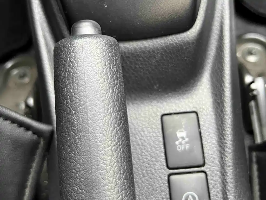 Toyota Yaris L 2022 — фото 14