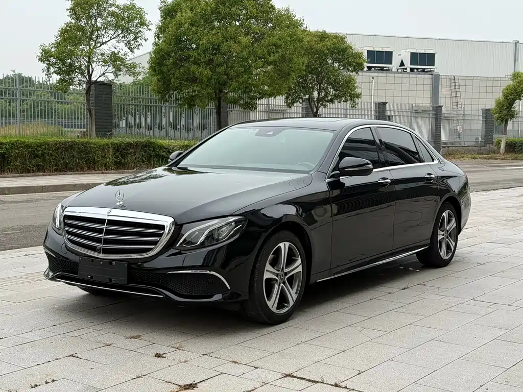 Mercedes-Benz E-Class 2017 — фото 1