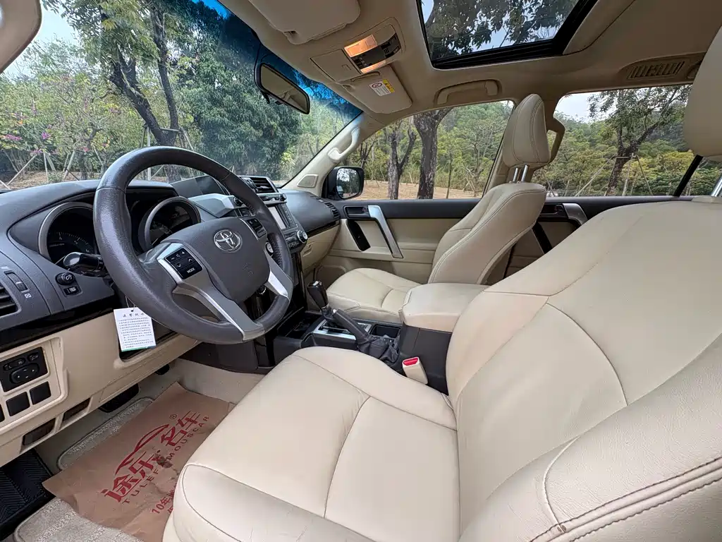 Toyota Prado 2015 — фото 4