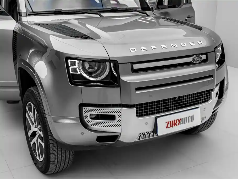 Land Rover Defender 2024 — фото 35