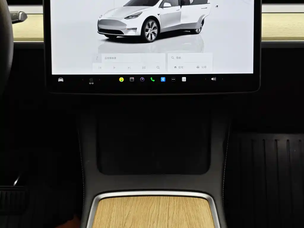 Tesla Model Y 2023 — фото 19