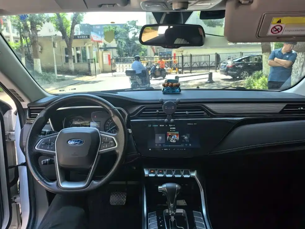 Ford Territory 2019 — фото 12